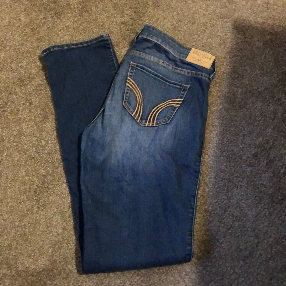 Hollister skinny jeans with holes